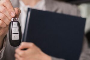 Cuánto cuesta matricular coche