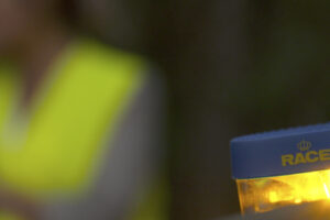 RACE - Coche averiado Baliza V16